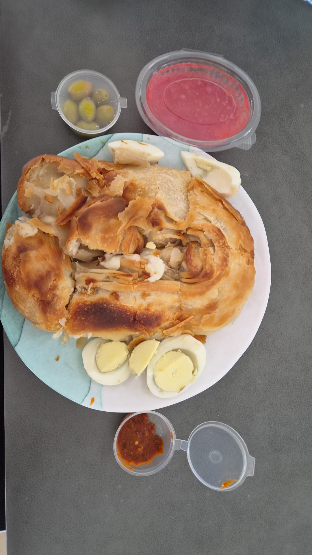 נווה בורקס לוגו