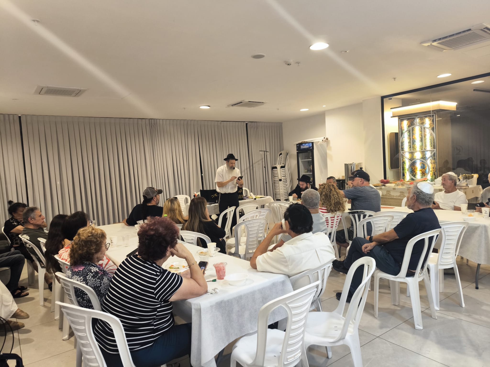 שיעור תורה עם קהל