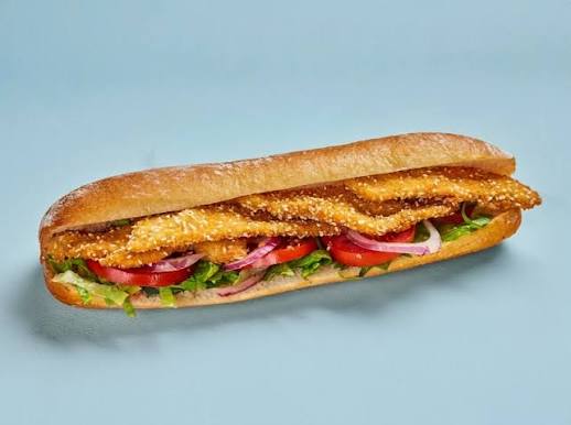 סנדביץ שניצל בסנדביץ בר נהריה